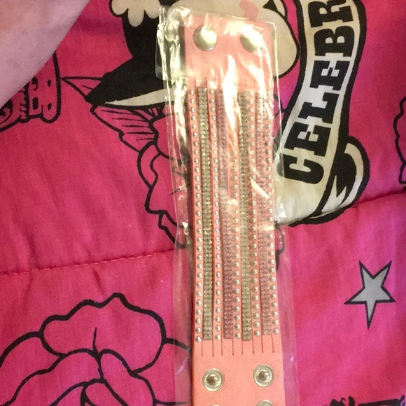 Bracelets - Picture 1 of 1
